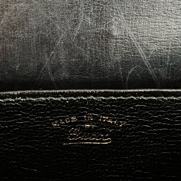 Gucci Vintage Black Embossed Leather Fold-Over Clutch Bag Purse Women's - Picture 8 of 9